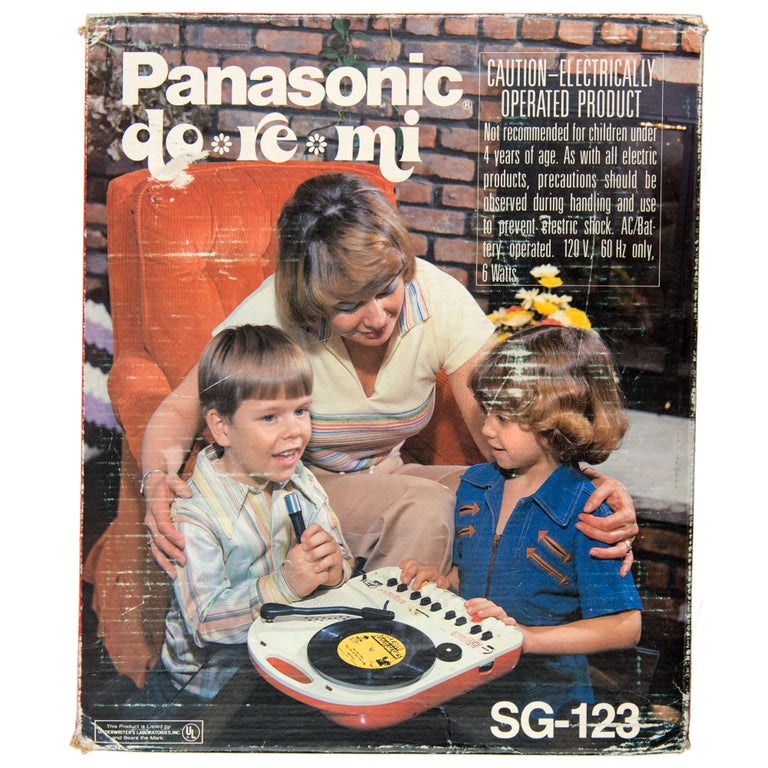 Item #4660 SG-123 Do-Re-Mi Portable Phono/Organ. Panasonic.