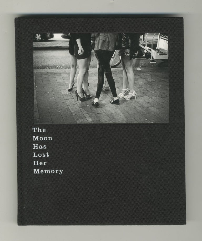 Item #5099 The Moon Has Lost Her Memory [signed]. Deanna Templeton.